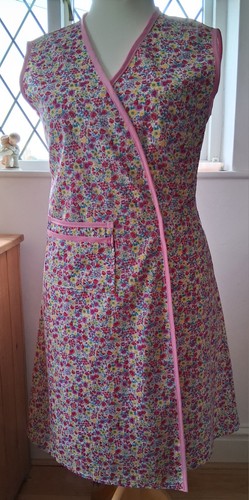 1940s style wrap around pinny - around,