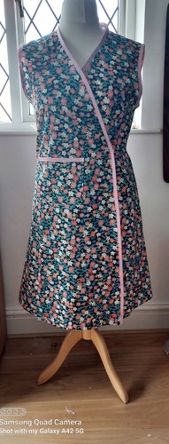 1940s style wraparound apron - style,